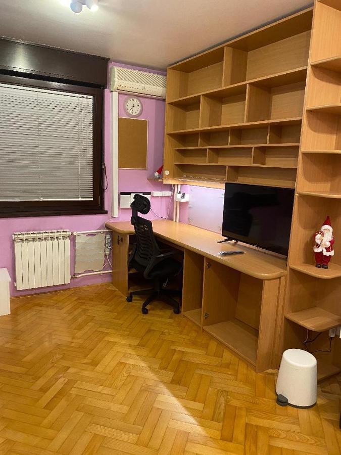 Self Check-In Studio With Wi-Fi And Parking Place Apartamento Zagreb Exterior foto