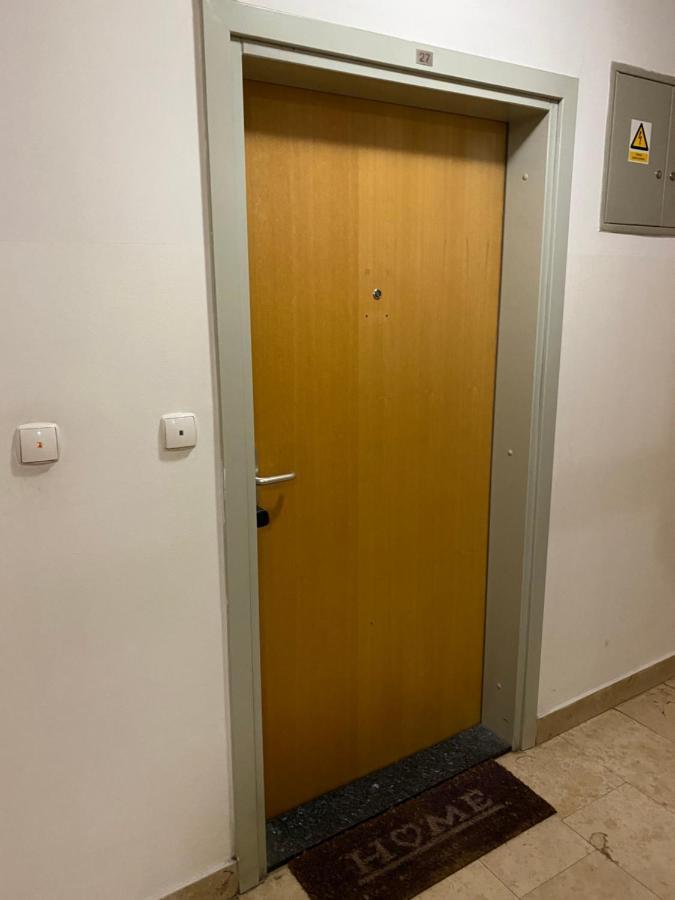 Self Check-In Studio With Wi-Fi And Parking Place Apartamento Zagreb Exterior foto